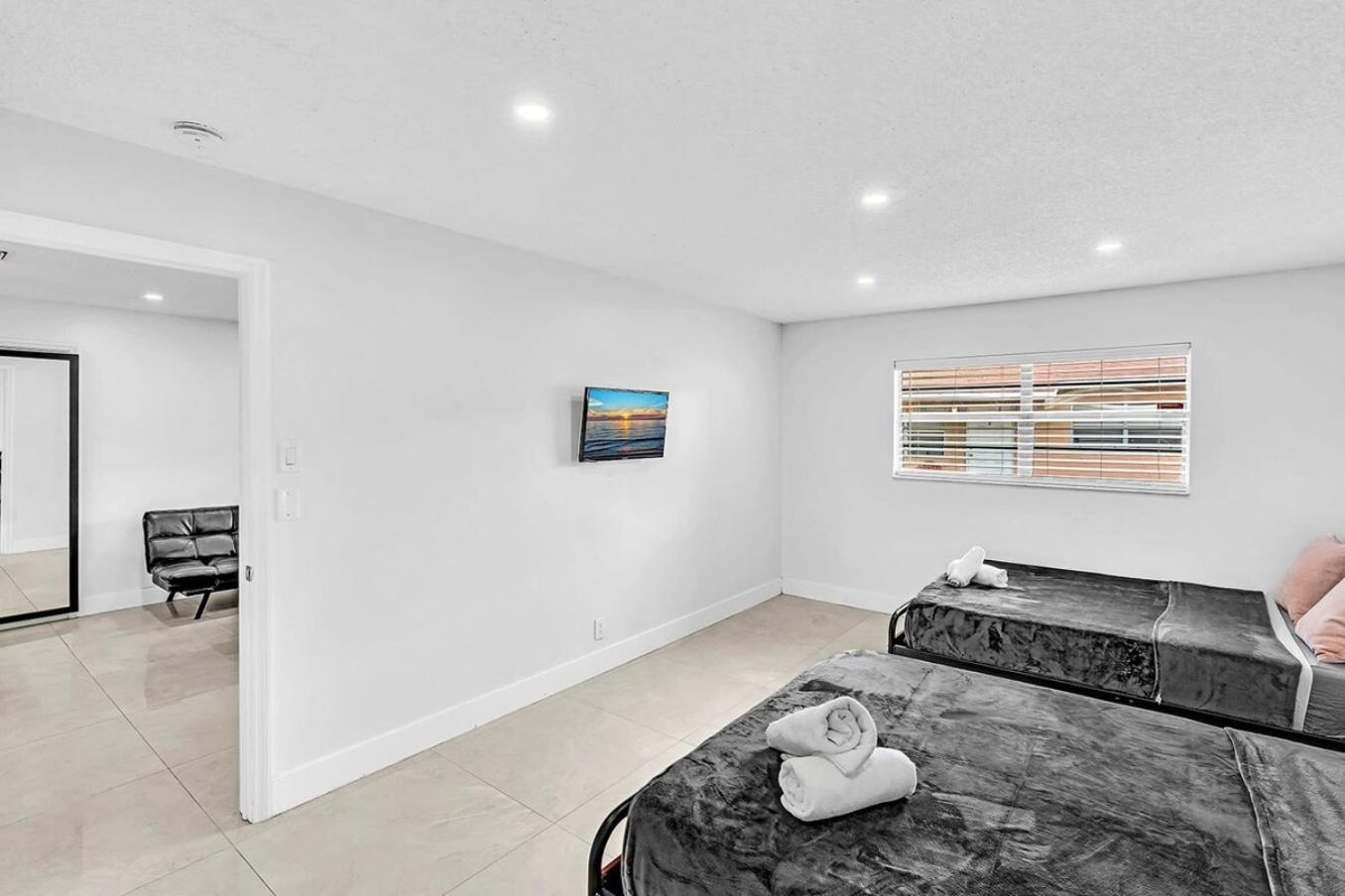 Beach And Hard Rock Hollywood Vacation House Ha02 Bagian luar foto